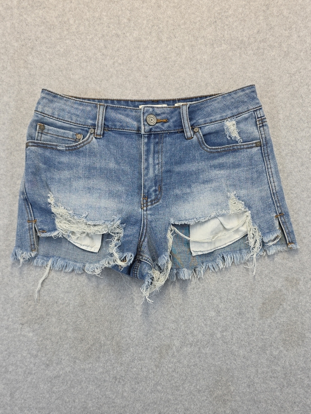 Indigo Rein Distressed Denim Shorts Women's Size 9 Frayed Raw Hem Stretch Jean